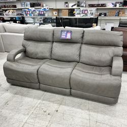 RECLINABLE COUCH