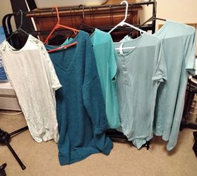 Like new women's xl tunic tops