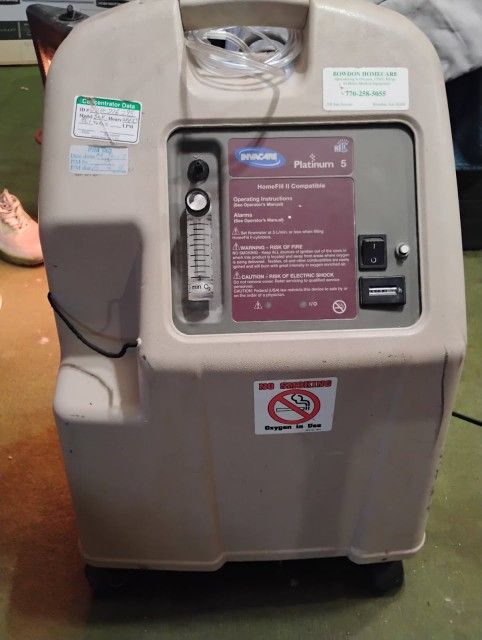 Home Breathing Machine With Oxygn Tanks