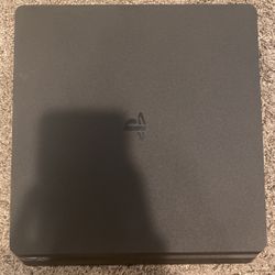 PS4 Slim