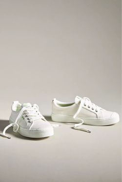 New Cariuma OCA Low Canvas Sneakers size 6 EUR 36.5