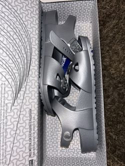 NEW Birkenstock Kids Size 31 Silver 