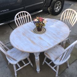Table And Chairs 