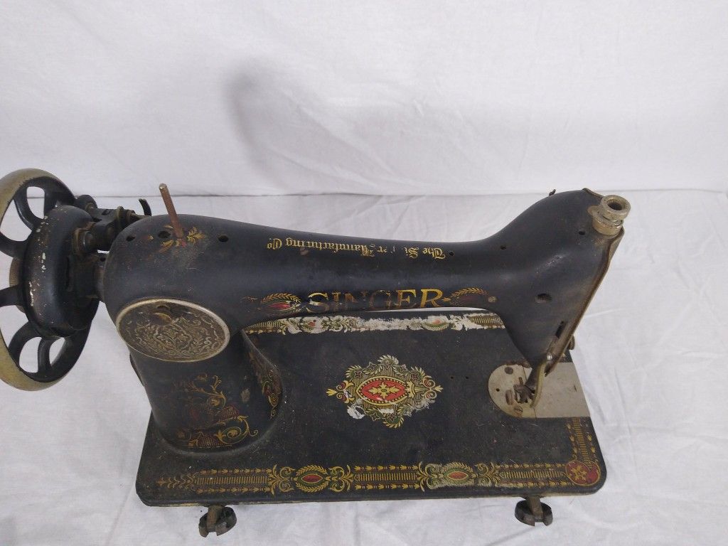 Antique 1910 Singer Sewing Machine G Series G0469742