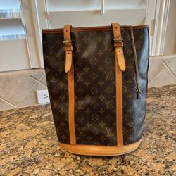  Authentic Louis Vuitton Monogram Bucket GM – Vintage 2003