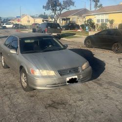 2000 Toyota Camry