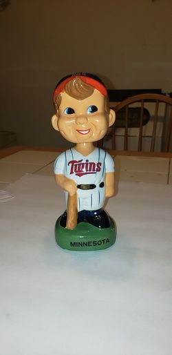 MLB MINNESOTA TWINS VINTAGE 80s BOBBLEHEAD