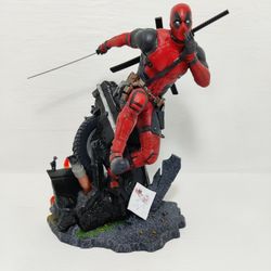 Marvel Deadpool Diamond Select PVC DIORAMA 2020 Walmart Exclusive Statue NEW