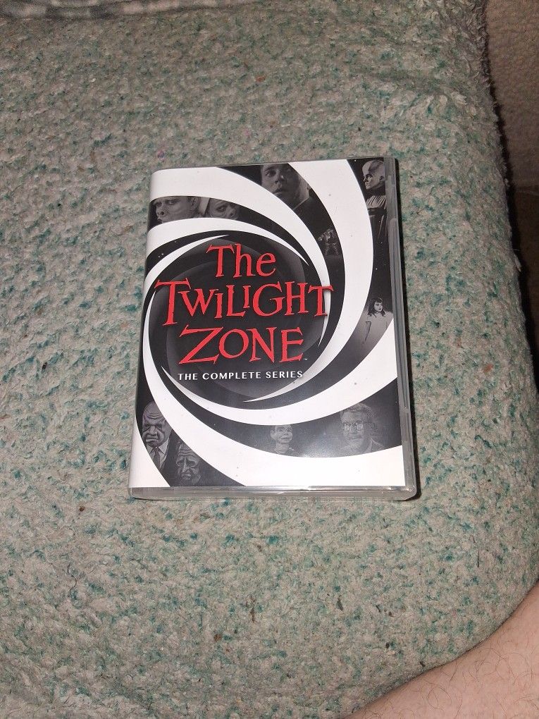 Twilight Zone Complete Series Please Read Description