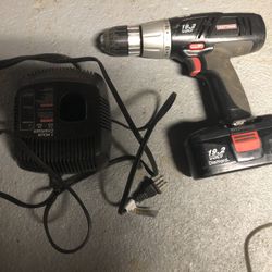 Cordless Drill / Driver. Craftsman 19.2 Volt 