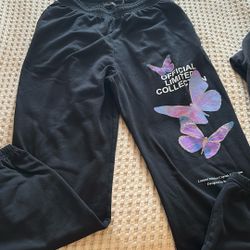 Black Sweatshirt & Sweatpants Set