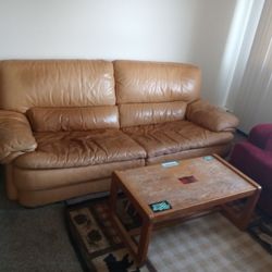 Leather Sofa Great Condition 