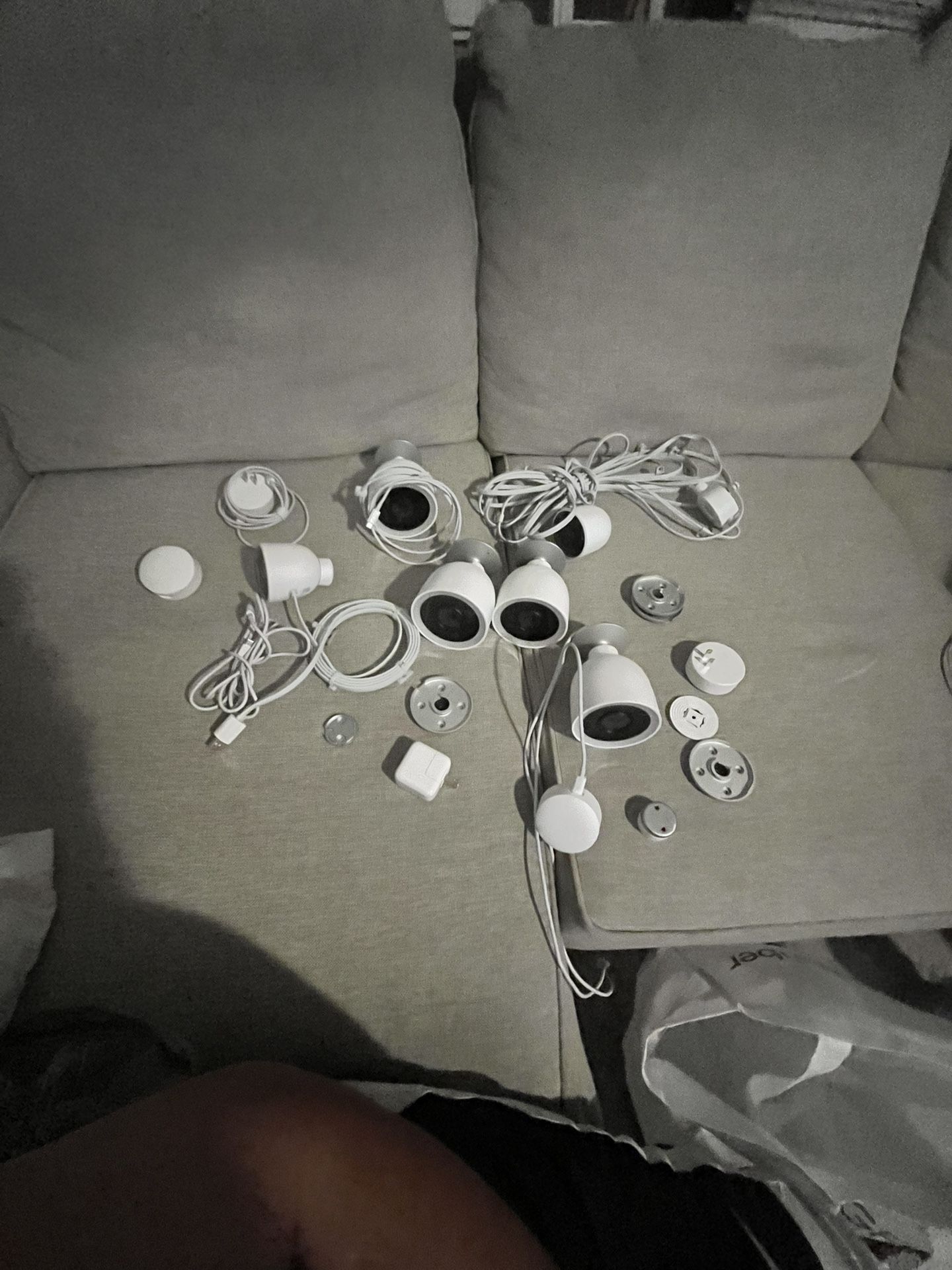 6 Nest Cameras