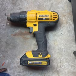 DEWALT DCD771 20V Cordless Li-ion Compact Drill Driver w/Battery