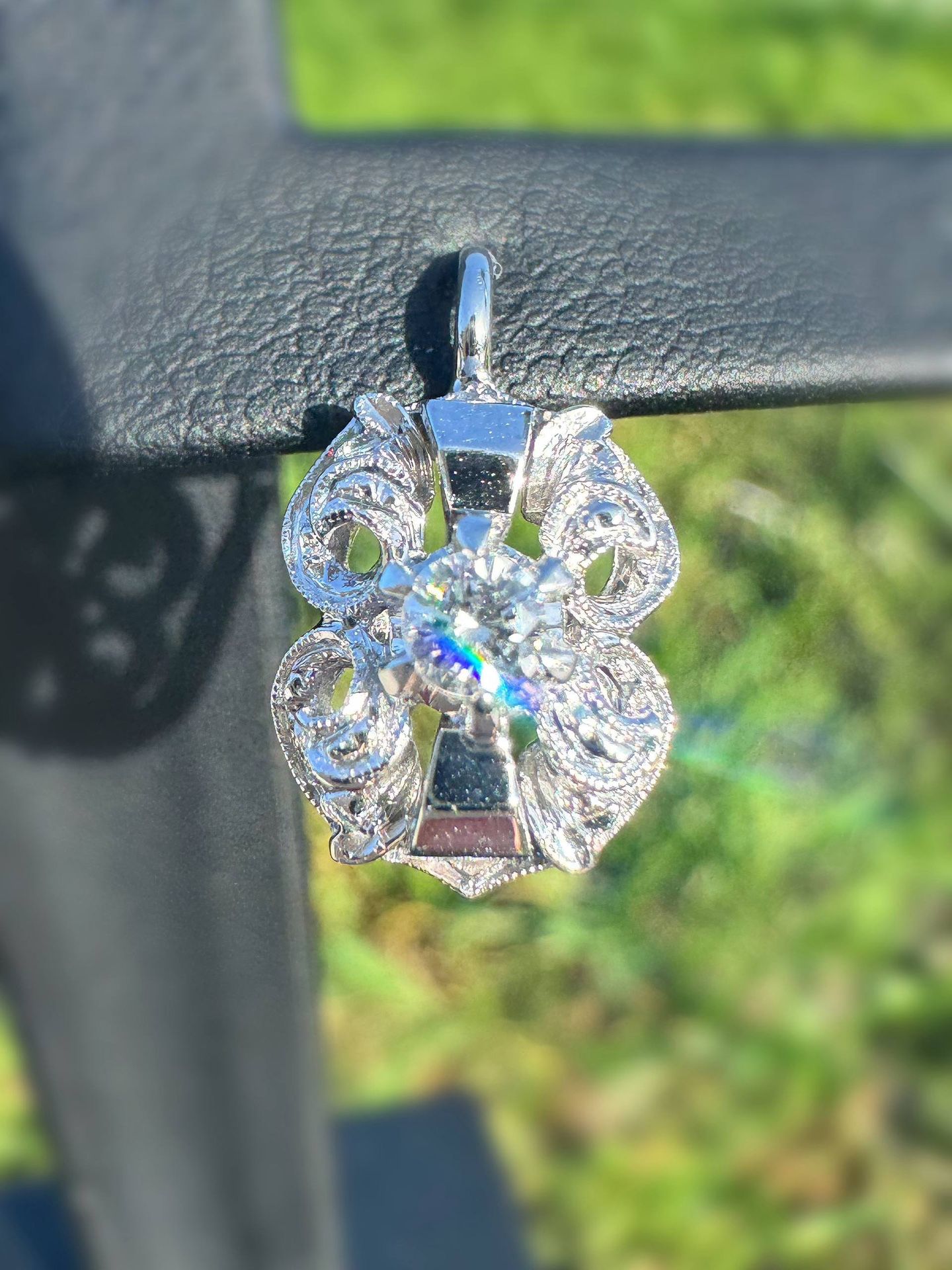 Vintage Art Deco 18k white gold 0.3CTW natural diamond filigree style earrings