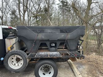 9 Foot Snow, Dog Salt Spreader