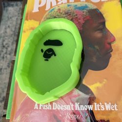 GLOW IN THE DARK BAPE TRAY