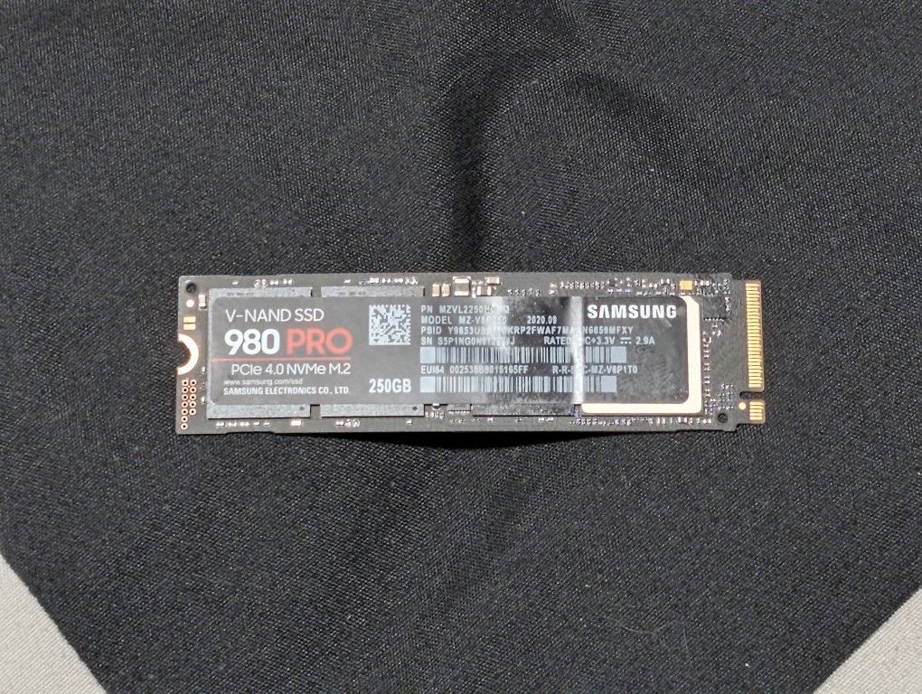 Samsung 980 Pro 250GB M.2 NVMe SSD