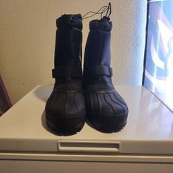 Man Snow Boots