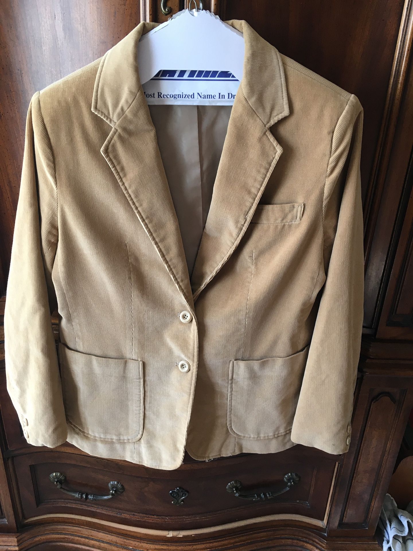 New woman’s corduroy jacket/blazer size XL18