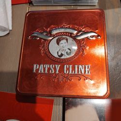 Patsy Cline CD Collection With Tin And Booklet 