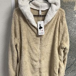 Leo Rosi Sweater With Hoodie Women's Size XL Sherpa Cardigan Bie with Tag.