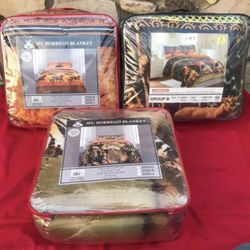 Brand New Borrego Blankets Size Queen
