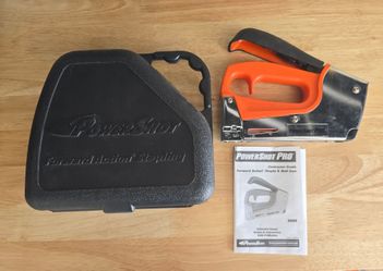 Staple gun with case