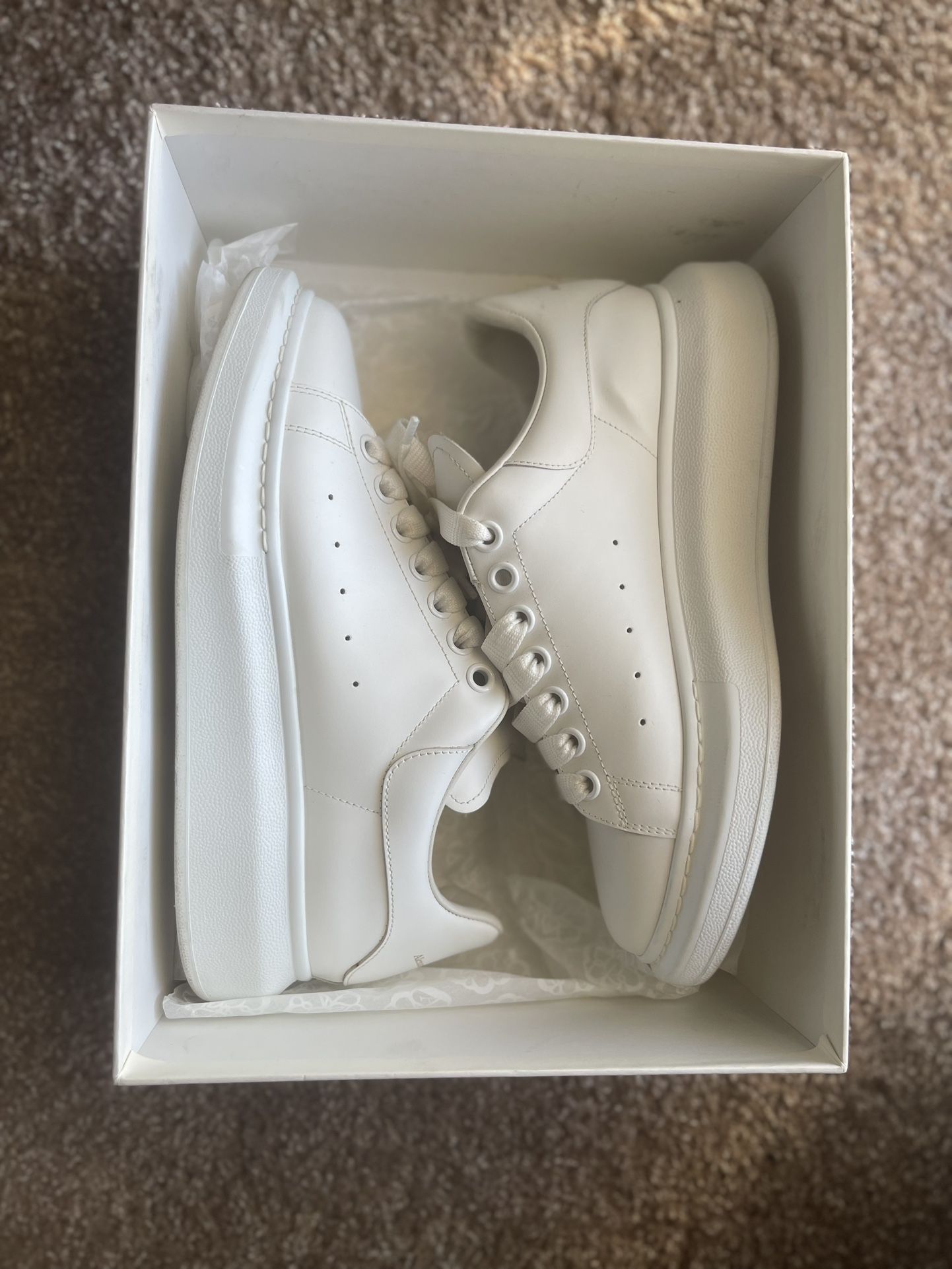 Alexander McQueen White Leather Shoes 