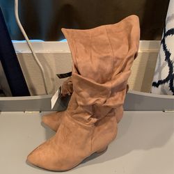 NEW Tan Heel Boots