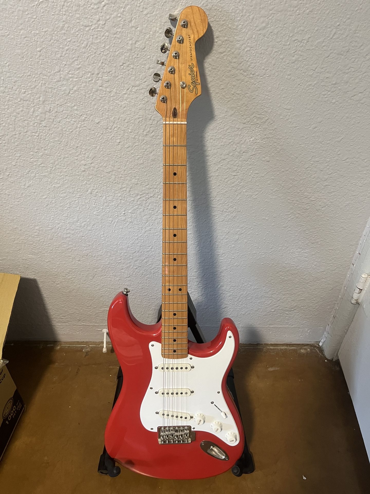 Fender Squire Stratocaster Electric Guitar