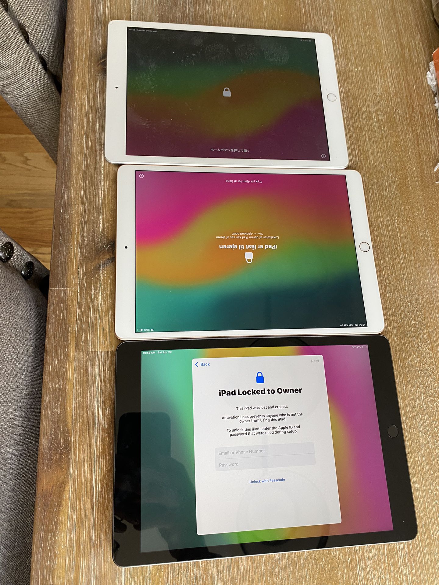 Locked iPads 10.5&9.9 Screens 