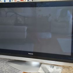 50” Panasonic TV- excellent Condition 