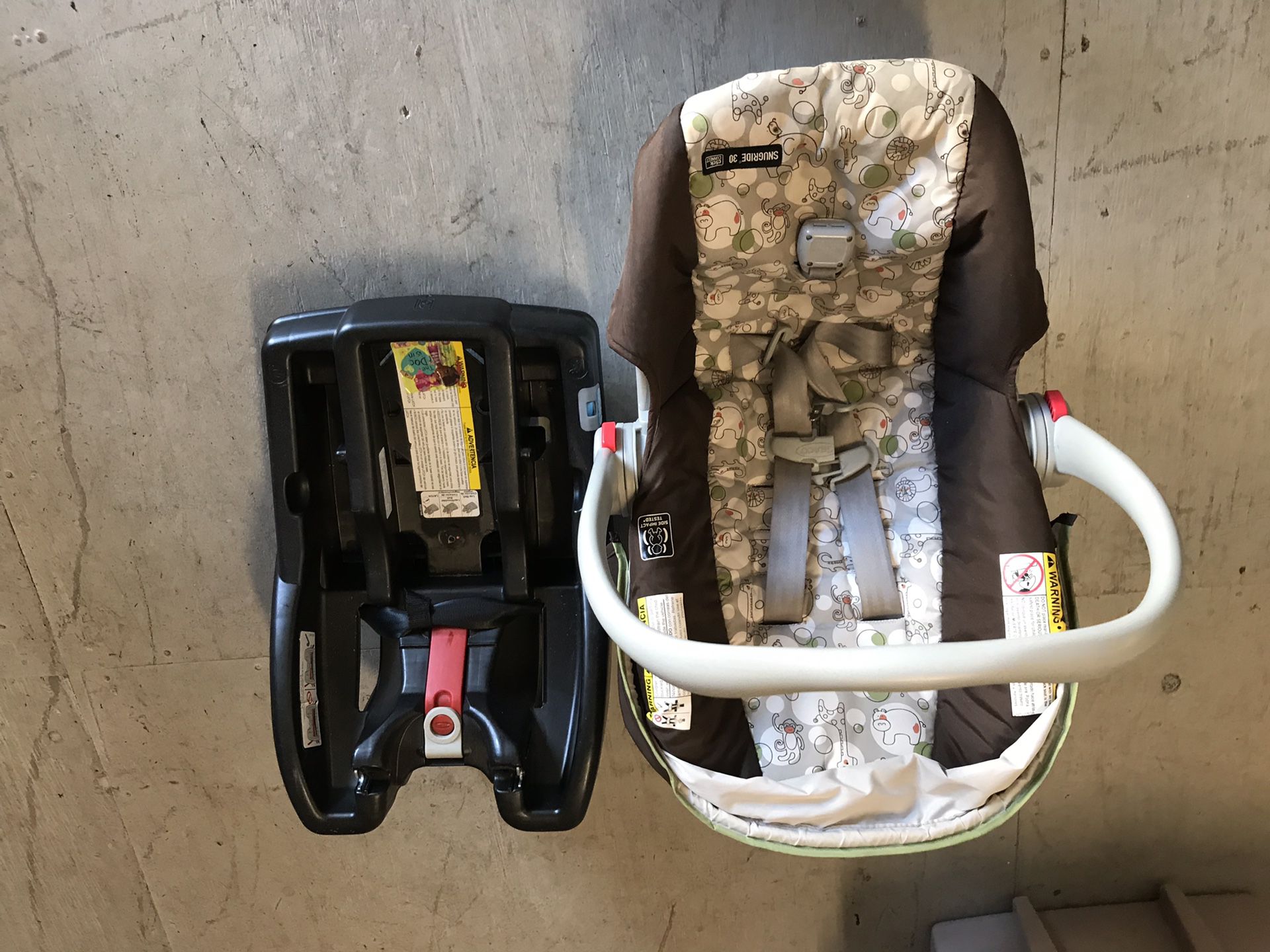 Snugride 30 graco car seat and base