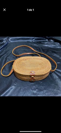 Handcrafted Woven Oval Bag Straw Purse Handmade Crossbody Bag NWT