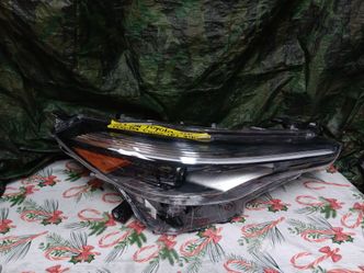 2023-24 Toyota Corolla Cross Right Headlight LED
