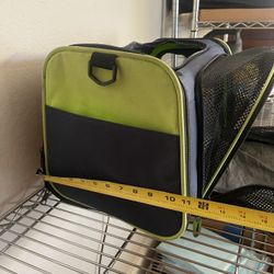 Dog carrier 
