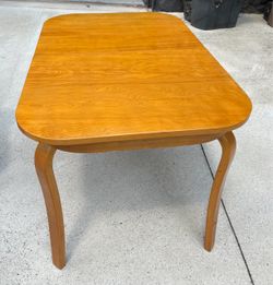 Rare MCM Aeroclub Bentwood style maple dining set from the 1940s (table, leaf and 4 chairs