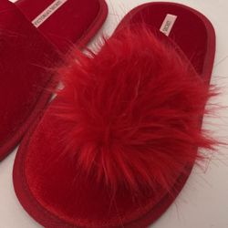 Victoria’s Secret Women Red Slippers 