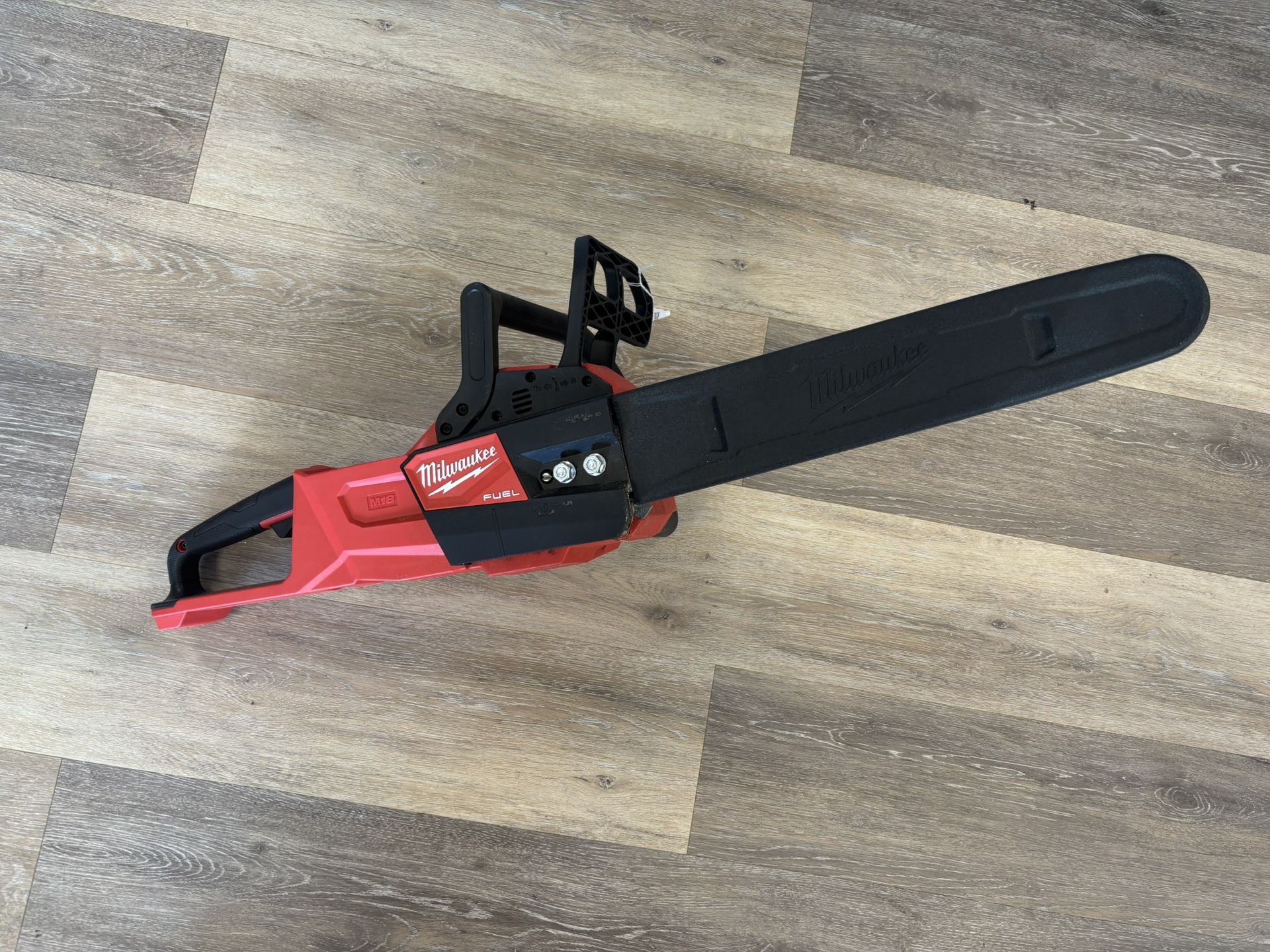 Milwaukee Tools Chainsaw