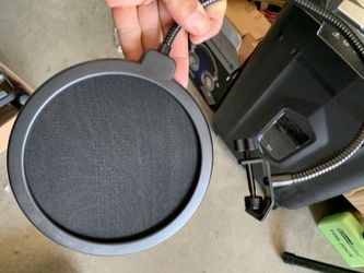 Pop filter for studio microphone