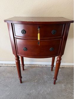 Corner Tables