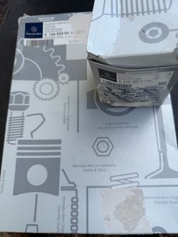 2016 Mercedes GLC 300 filters  $40