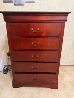 Cherry Wood 5-Drawer Chest (move in) pick up
