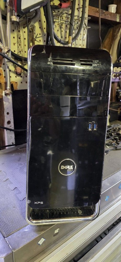 Dell XPS PC. i7-CPU-3.40GHz
16GB Ram 1TB HDD. GPU: NVIDIA