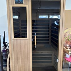 Used Good Condition Traditional Indoor Sauna 4 Person Capacity - Castaic, CA