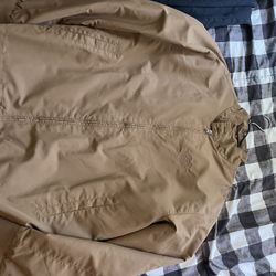 Tan Vans bomber jacket, ideal for casual wear #tanbomber