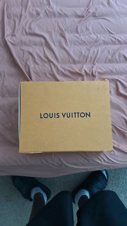 louis vuitton LV trainer black and white