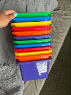 30 Storage bins