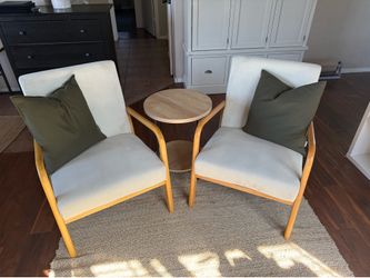 Sitting Chairs mid century modern cream